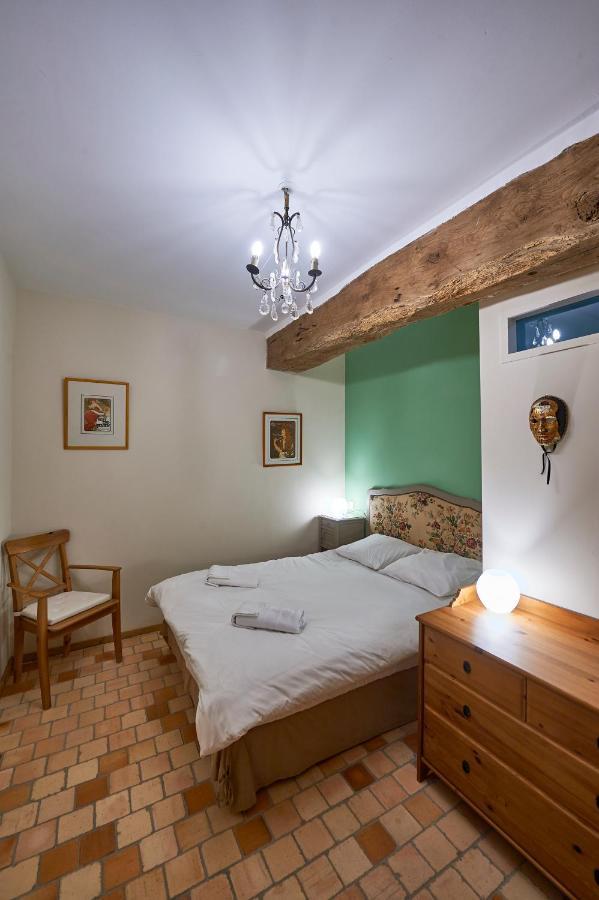 Gite La Terrasse - Manoir Le Plessix Madeuc Corseul 외부 사진